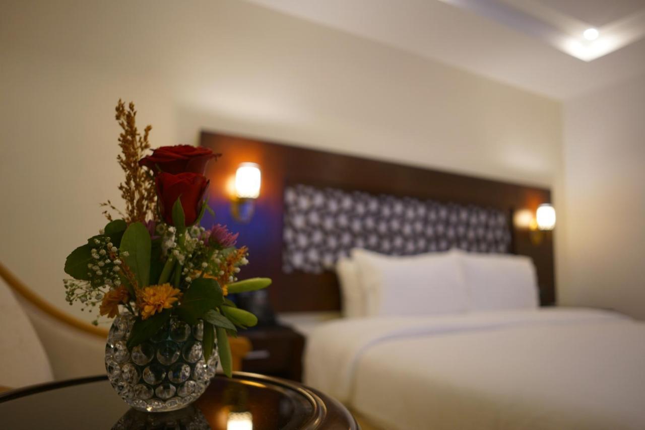 Petra Elite Hotel Вади Муса Екстериор снимка
