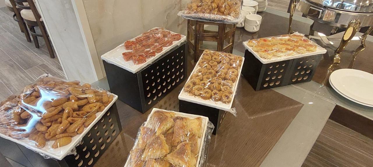 Petra Elite Hotel Вади Муса Екстериор снимка