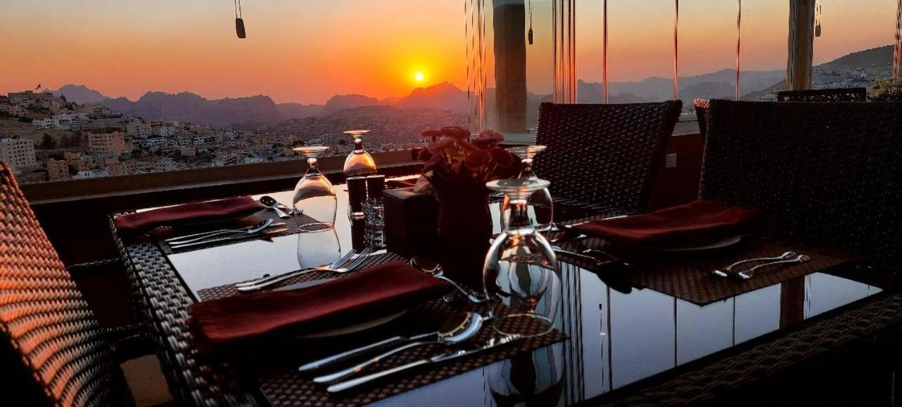 Petra Elite Hotel Вади Муса Екстериор снимка