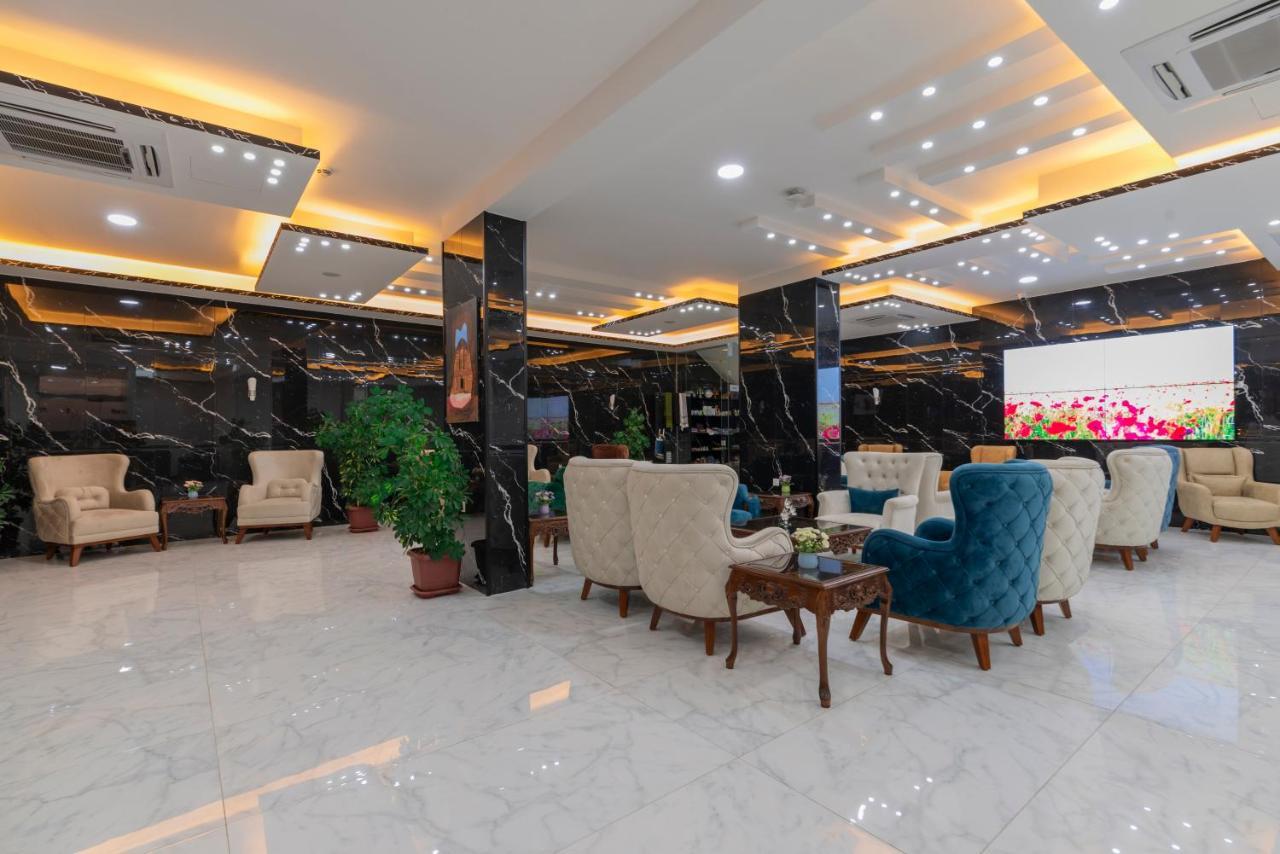 Petra Elite Hotel Вади Муса Екстериор снимка